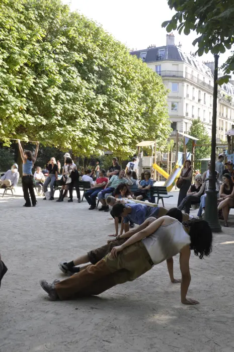 Performance Parisa Mousavi - Square Maurice Gaudette